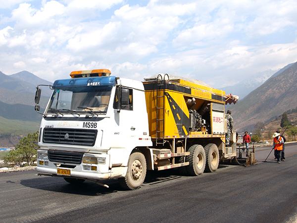 瀝青灑布車怎么保養(yǎng)?如何做到不浪費?